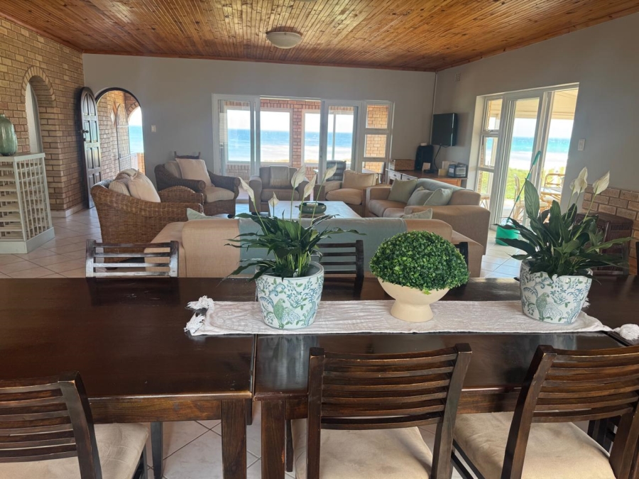6 Bedroom Property for Sale in Aston Bay Eastern Cape